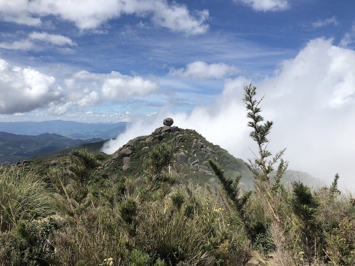 Serra da mantiqueira travessia trekking marins itaguaré