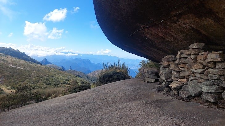 Travessia petropolis teresopolis serra dos orgãos rj